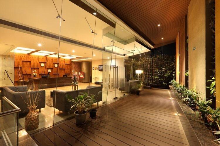 Icon Business Hotel By Bhagini Μπανγκαλόρ Εξωτερικό φωτογραφία
